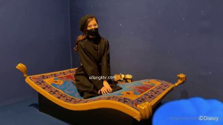 約啪達人微信1500元，約炮98年兼職外圍小姐姐，第二次在床邊後插意外把她幹高潮淫叫…