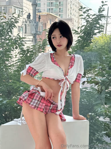 【2023-08-06】girlfriend begging for cum on mouth